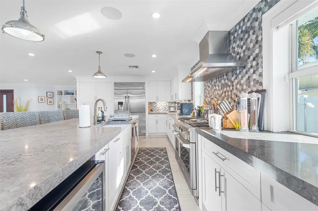 3250 Spanish River Drive Pompano Beach FL 33062