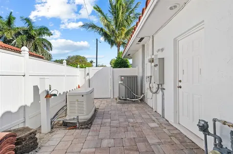 3250 Spanish River Drive Pompano Beach FL 33062