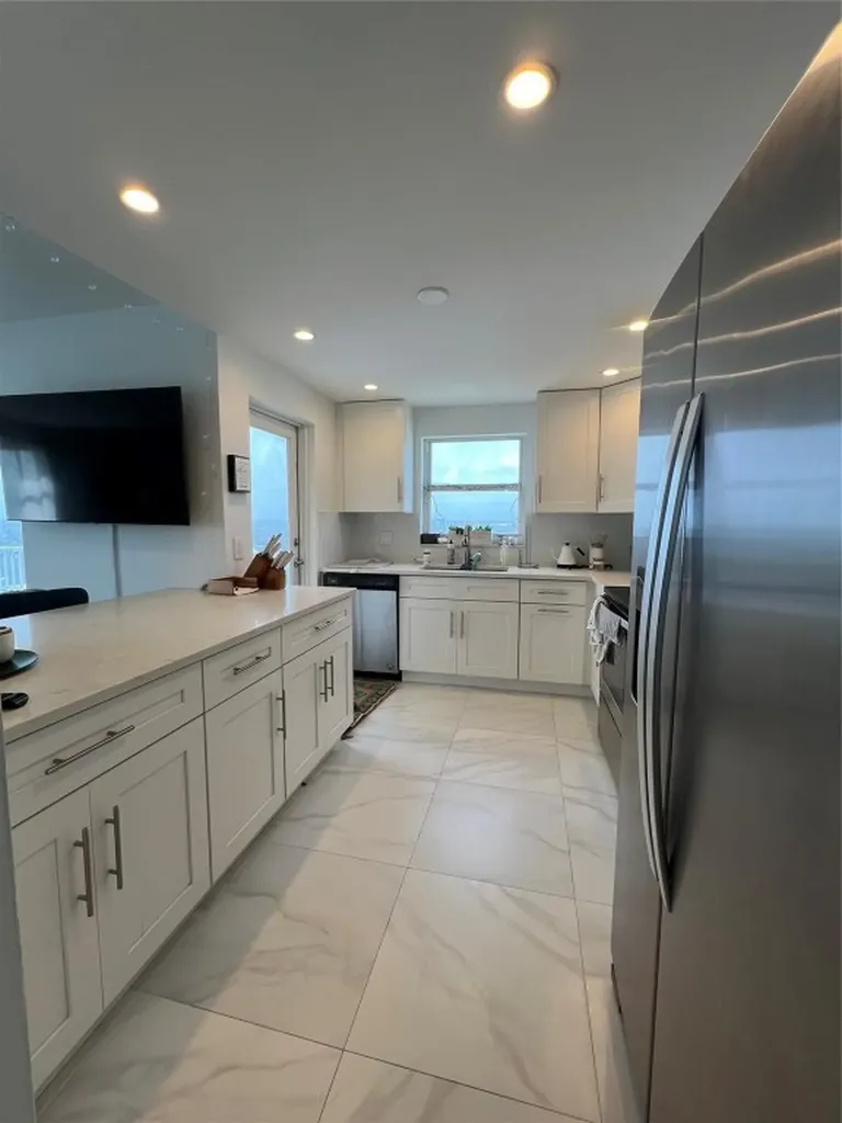 1200 Hibiscus Avenue Pompano Beach FL 33062
