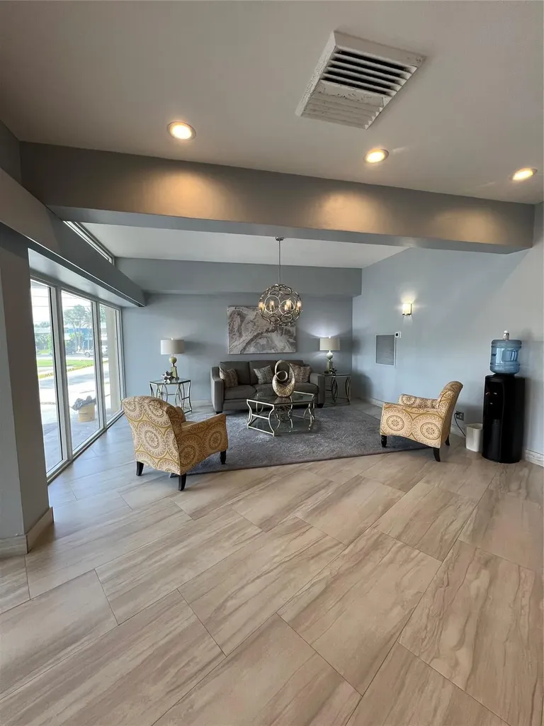 1200 Hibiscus Avenue Pompano Beach FL 33062