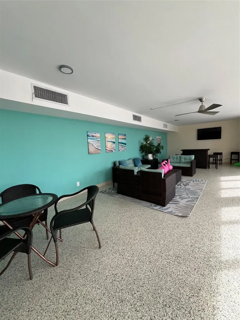 1200 Hibiscus Avenue Pompano Beach FL 33062