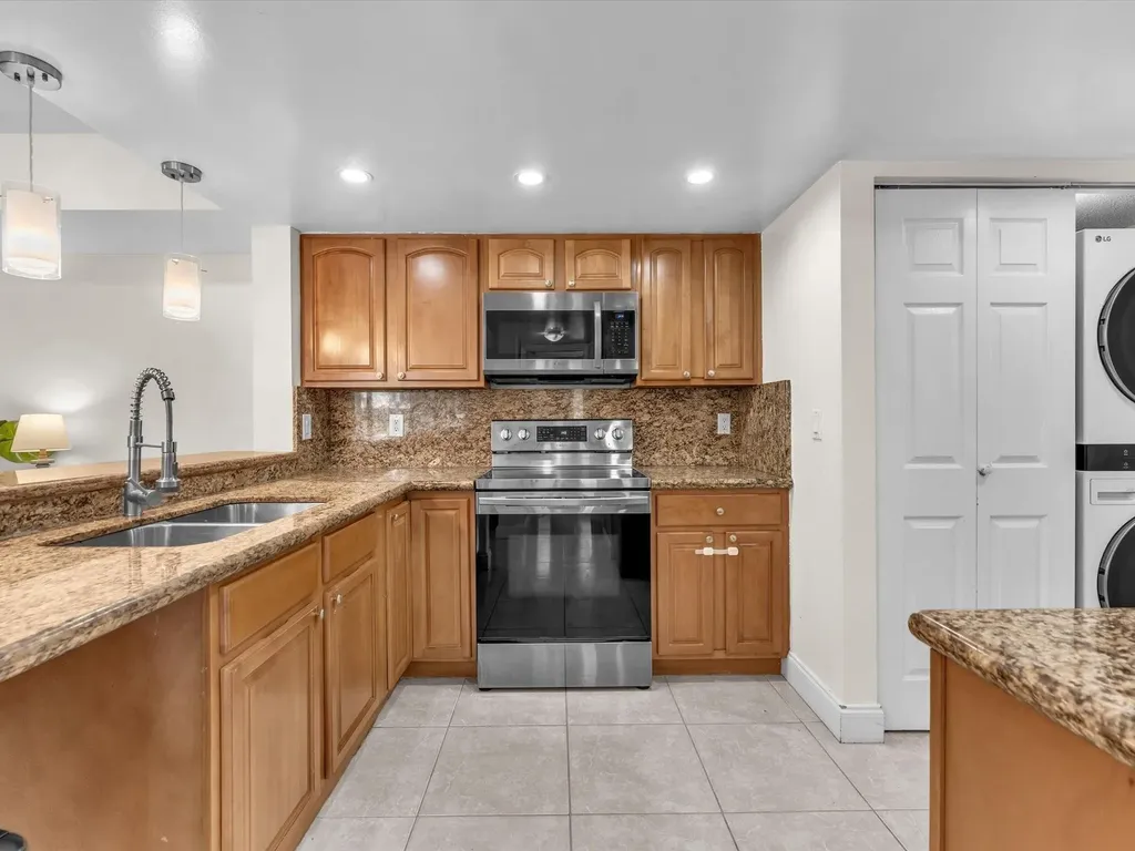 9022 W Atlantic Boulevard Coral Springs FL 33071