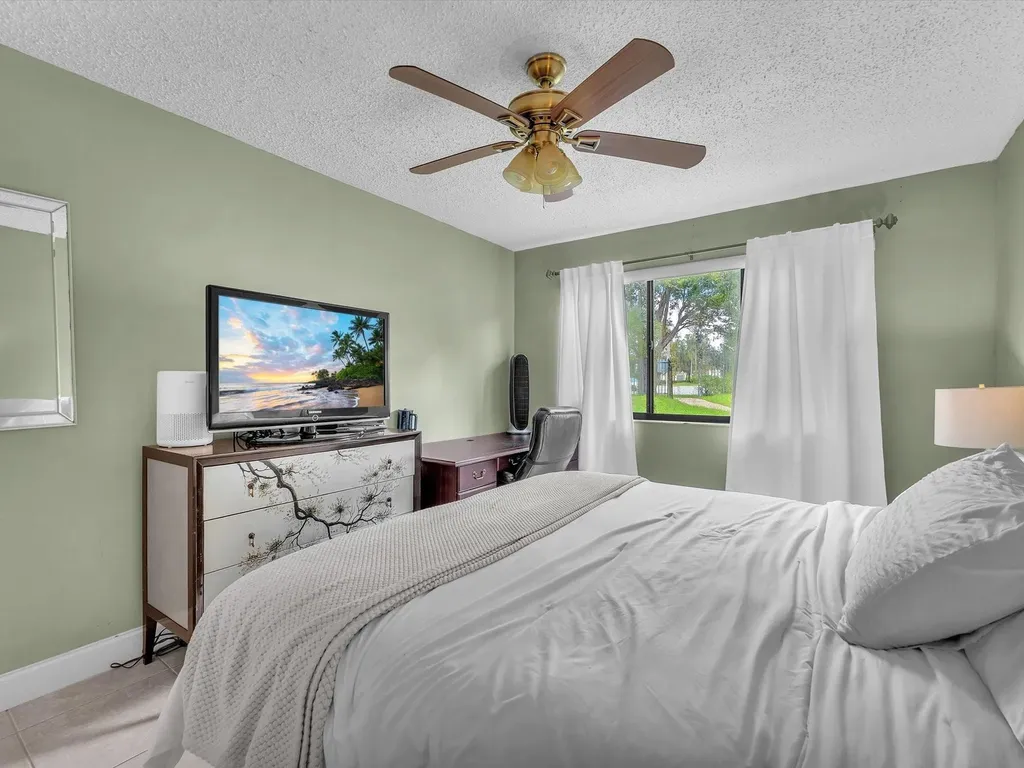 9022 W Atlantic Boulevard Coral Springs FL 33071