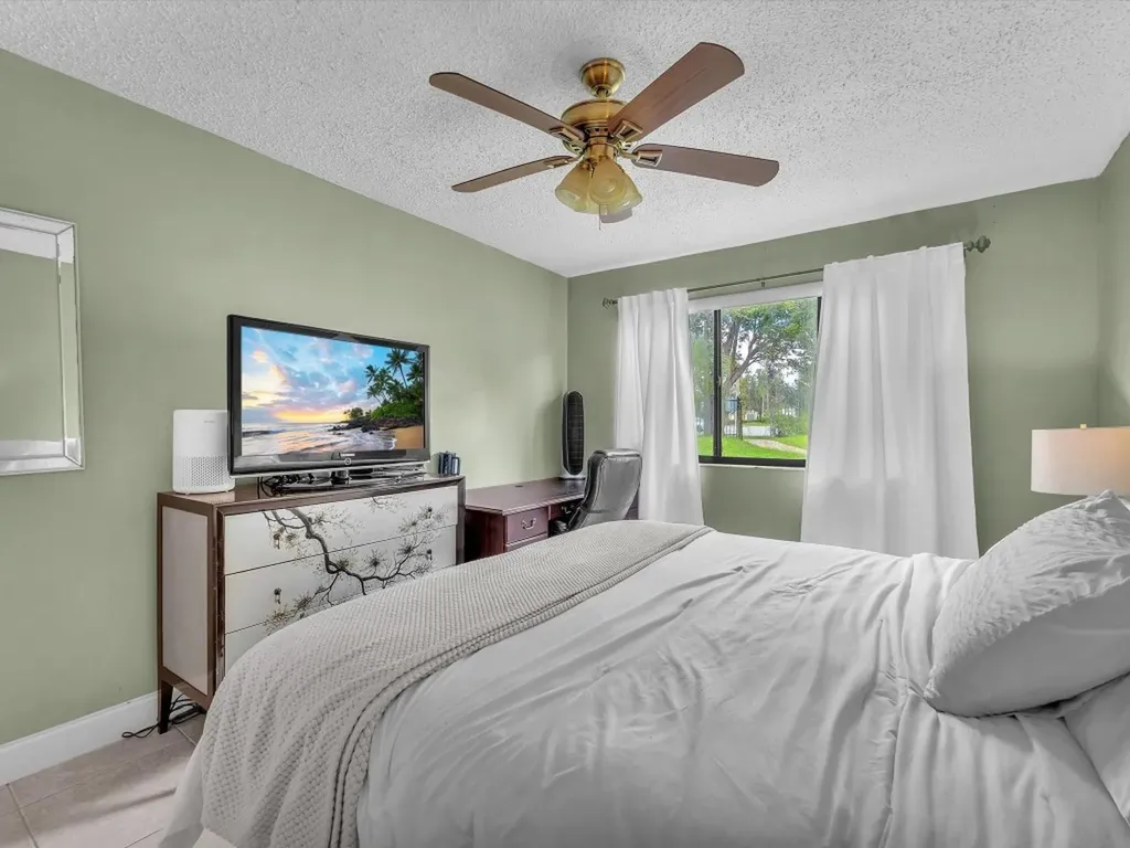 9022 W Atlantic Boulevard Coral Springs FL 33071