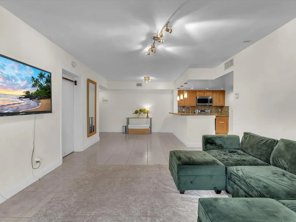 9022 W Atlantic Boulevard Coral Springs FL 33071
