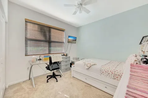 25123 SW 118th Place Cutler Bay FL 33032