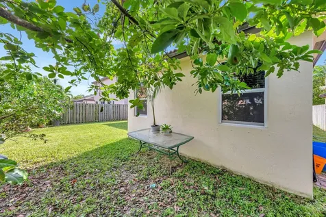 25123 SW 118th Place Cutler Bay FL 33032