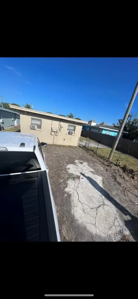 810 N 17th Street Fort Pierce FL 34950