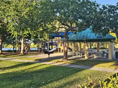 118 Royal Park Drive Oakland Park FL 33309