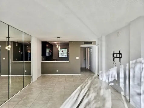 118 Royal Park Drive Oakland Park FL 33309