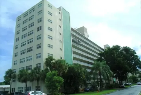 2555 NE 11th Street Fort Lauderdale FL 33304