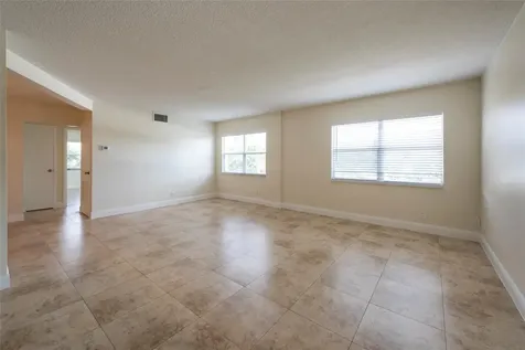 2555 NE 11th Street Fort Lauderdale FL 33304