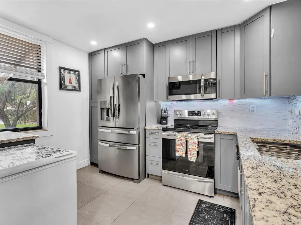 2659 N Carambola Circle Pompano Beach FL 33066