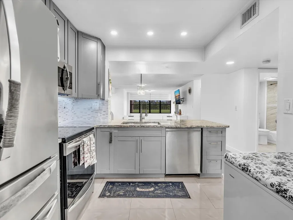 2659 N Carambola Circle Pompano Beach FL 33066