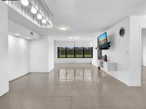 2659 N Carambola Circle Pompano Beach FL 33066