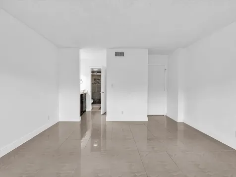 2659 N Carambola Circle Pompano Beach FL 33066