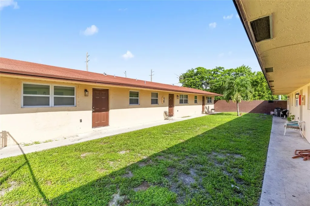 225 NW 12th Court Pompano Beach FL 33060