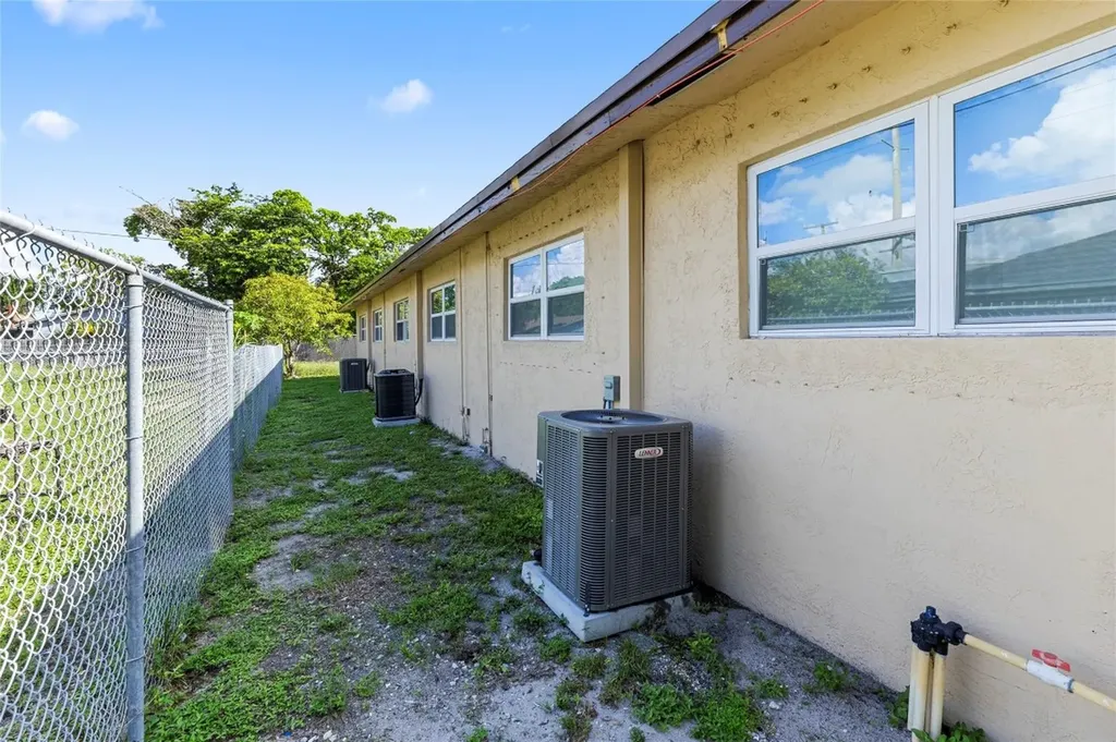 225 NW 12th Court Pompano Beach FL 33060