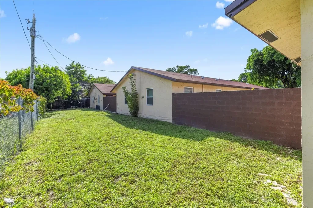 225 NW 12th Court Pompano Beach FL 33060