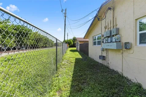 225 NW 12th Court Pompano Beach FL 33060