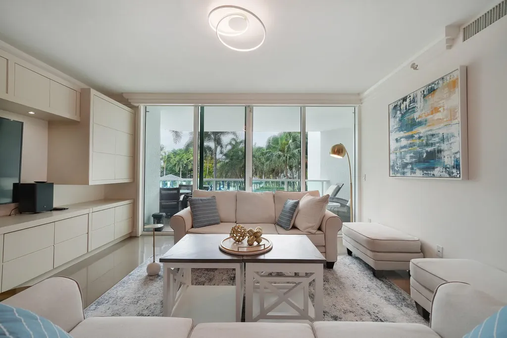 550 SE Mizner Boulevard Boca Raton FL 33432