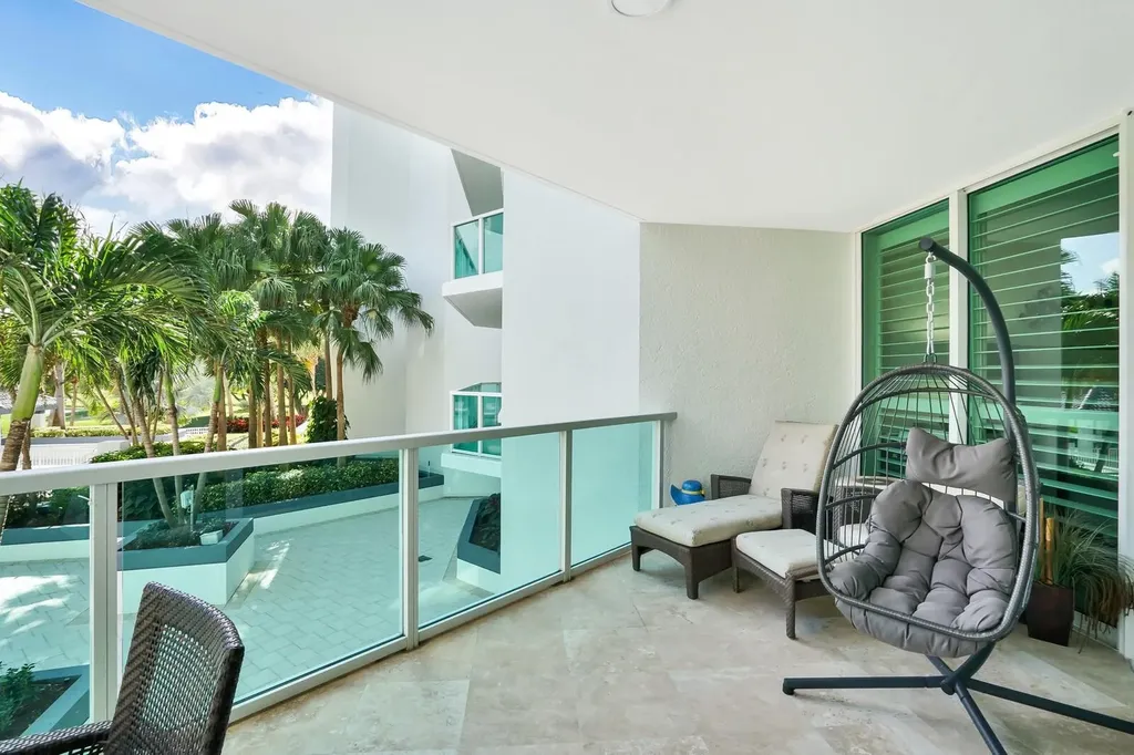 550 SE Mizner Boulevard Boca Raton FL 33432
