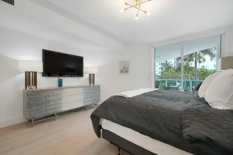 550 SE Mizner Boulevard Boca Raton FL 33432
