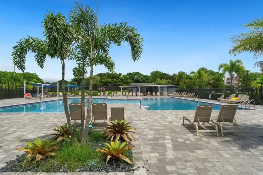 404 Richmond A Deerfield Beach FL 33442