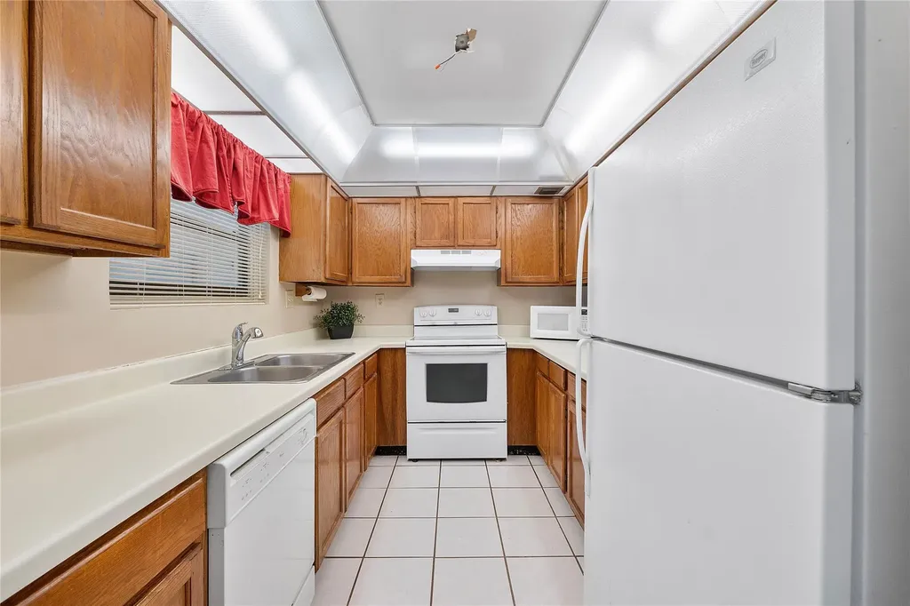 195 Deer Creek Boulevard Deerfield Beach FL 33442