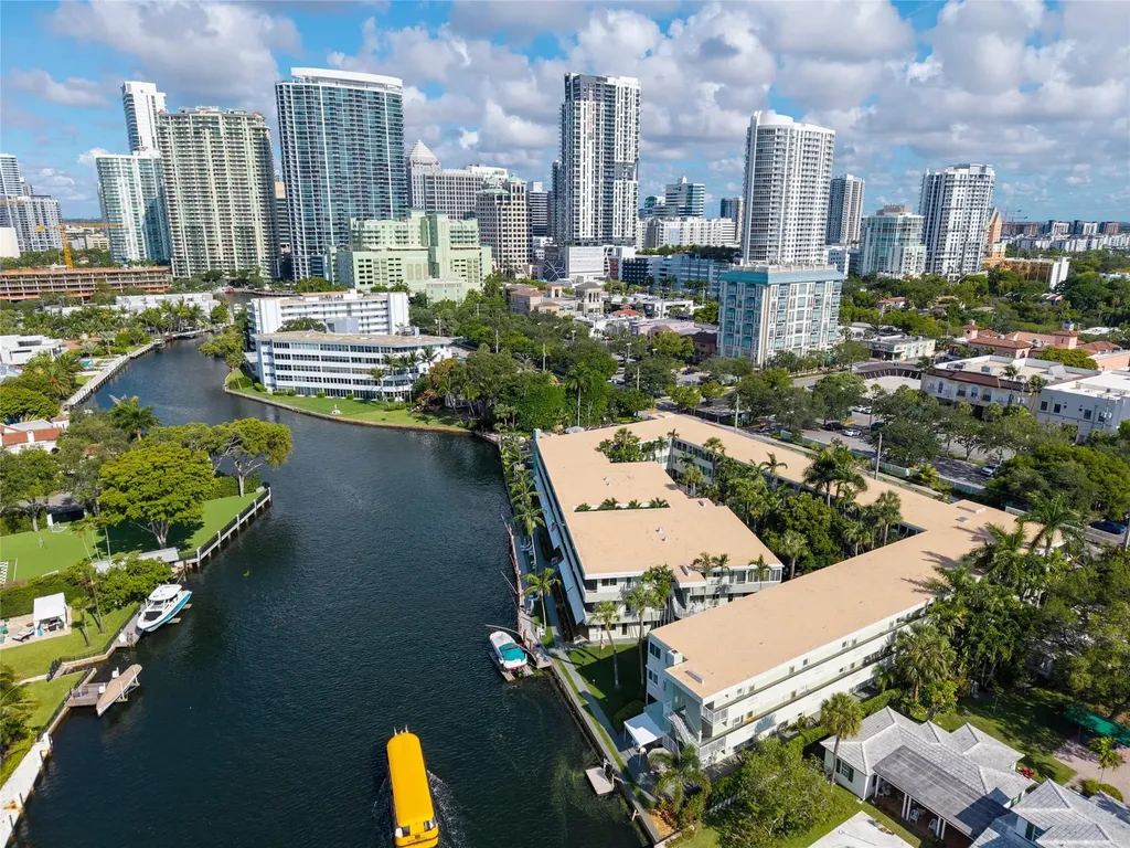 1000 SE 4th Street Fort Lauderdale FL 33301