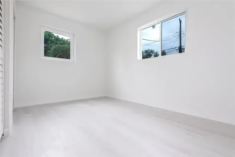 713 SW 4th Court Hallandale Beach FL 33009