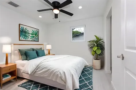 713 SW 4th Court Hallandale Beach FL 33009