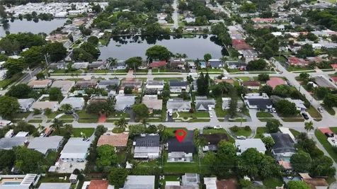 713 SW 4th Court Hallandale Beach FL 33009