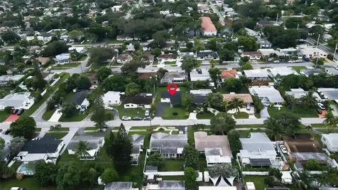 713 SW 4th Court Hallandale Beach FL 33009