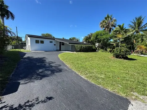 713 SW 4th Court Hallandale Beach FL 33009