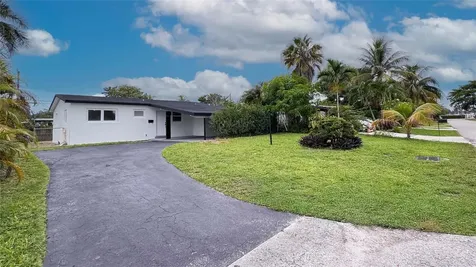 713 SW 4th Court Hallandale Beach FL 33009