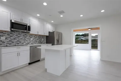 713 SW 4th Court Hallandale Beach FL 33009