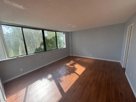 4222 Inverrary Boulevard Lauderhill FL 33319