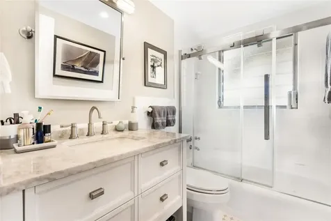 180 Isle Of Venice Drive Fort Lauderdale FL 33301