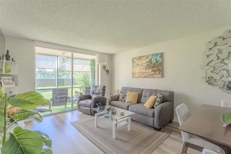 8900 Washington Boulevard Pembroke Pines FL 33025