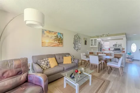 8900 Washington Boulevard Pembroke Pines FL 33025