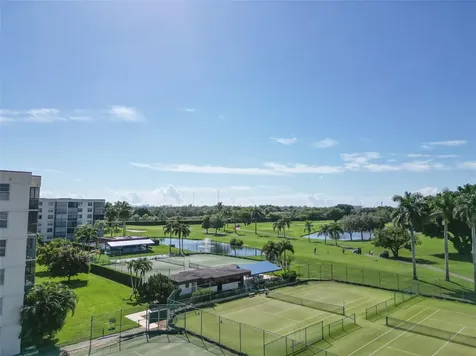 8900 Washington Boulevard Pembroke Pines FL 33025