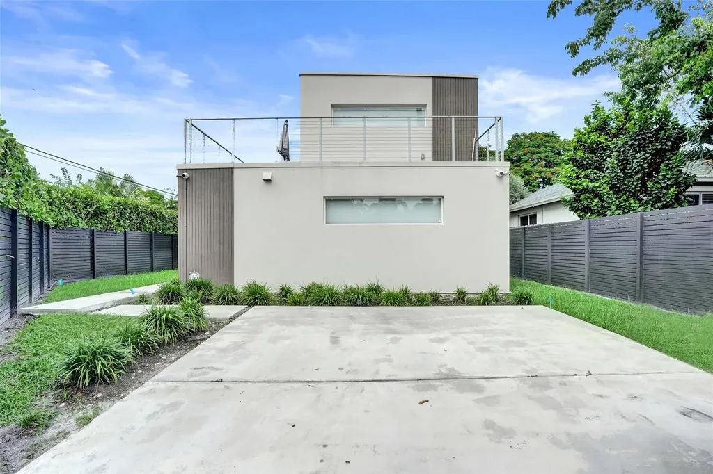 1601 NW 6th Avenue Fort Lauderdale FL 33311