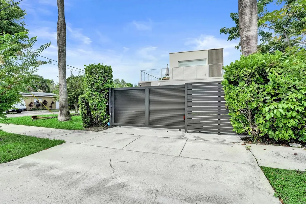 1601 NW 6th Avenue Fort Lauderdale FL 33311