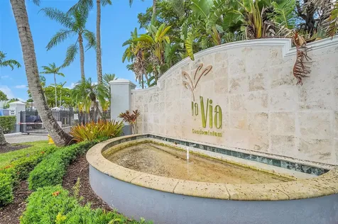 9645 NW 1st Court Pembroke Pines FL 33024