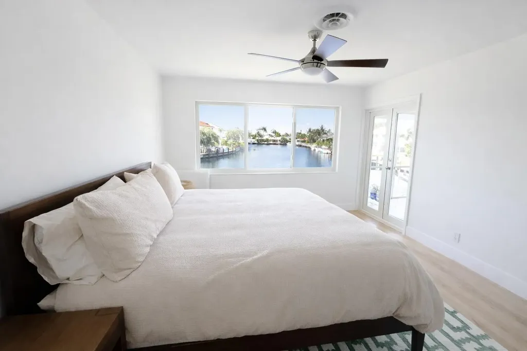 2330 NE 36th Street Lighthouse Point FL 33064