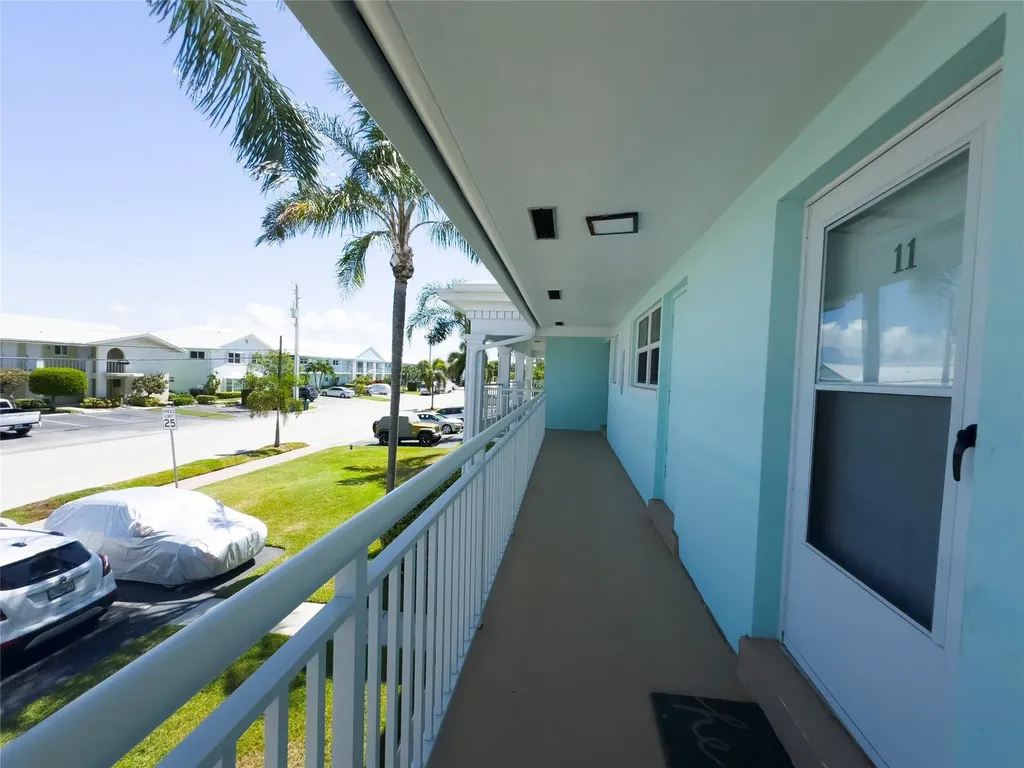 2330 NE 36th Street Lighthouse Point FL 33064
