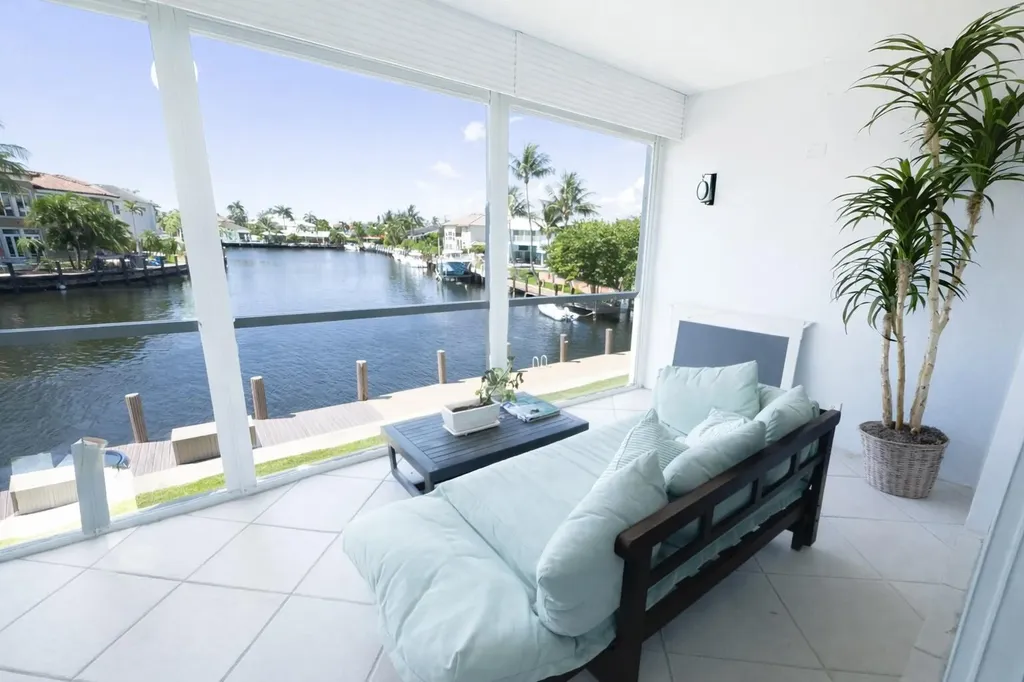 2330 NE 36th Street Lighthouse Point FL 33064