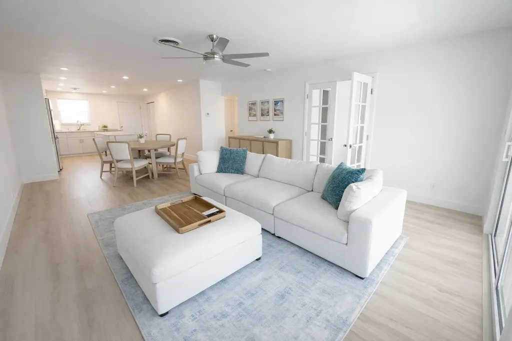 2330 NE 36th Street Lighthouse Point FL 33064