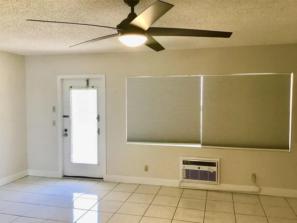 135 Fanshaw D Boca Raton FL 33434